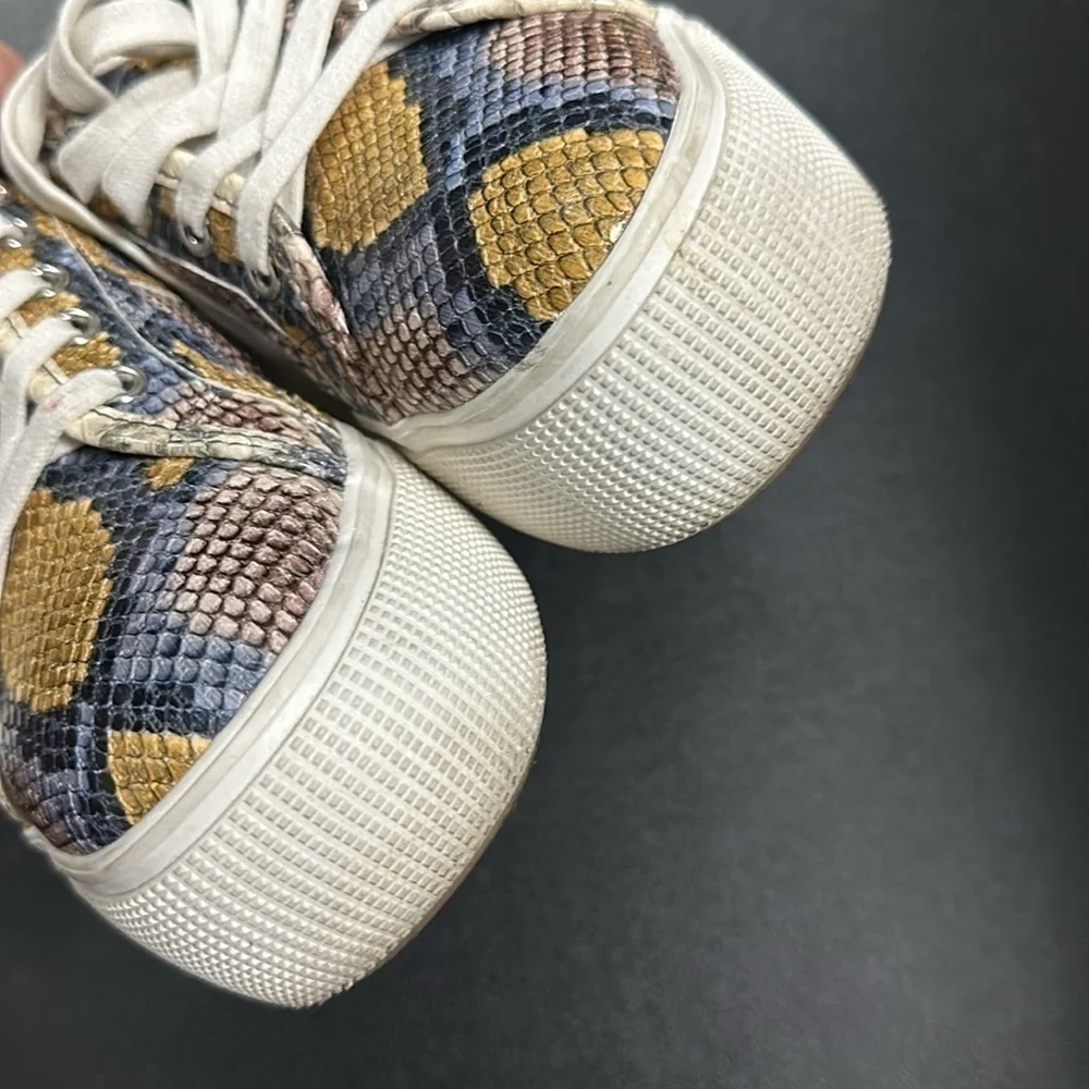 Steve Madden Multicolor Women’s Snakeskin Platform Lace up Sneakers size 8.5